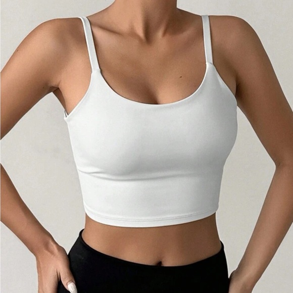 ⛔️SOLD⛔️NWT Cropped tank top bundle - Picture 8 of 10